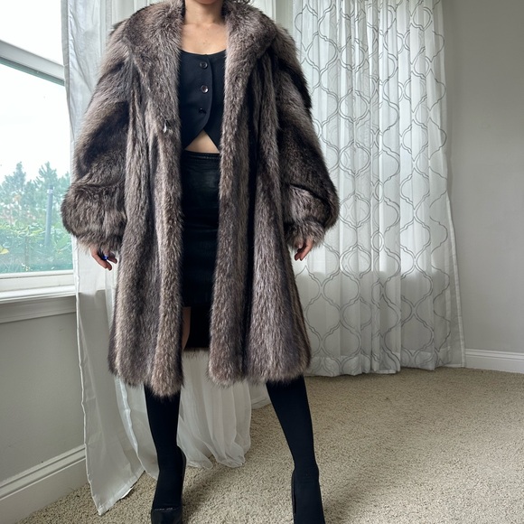 VTG Fur Coat - Picture 1 of 11
